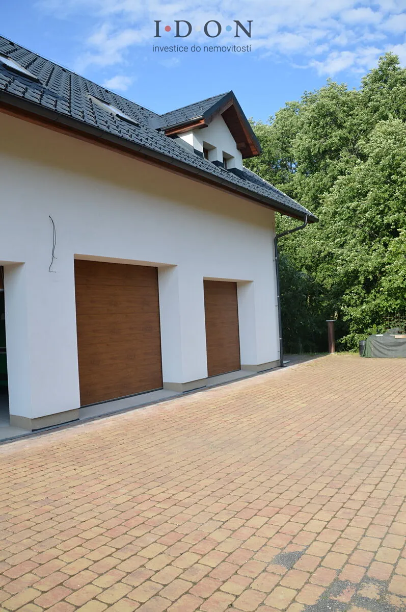 Pronájem garáže 200 m²